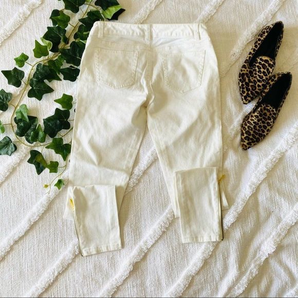 Michael Kors white beige jeans with gold detail - Picture 3 of 4